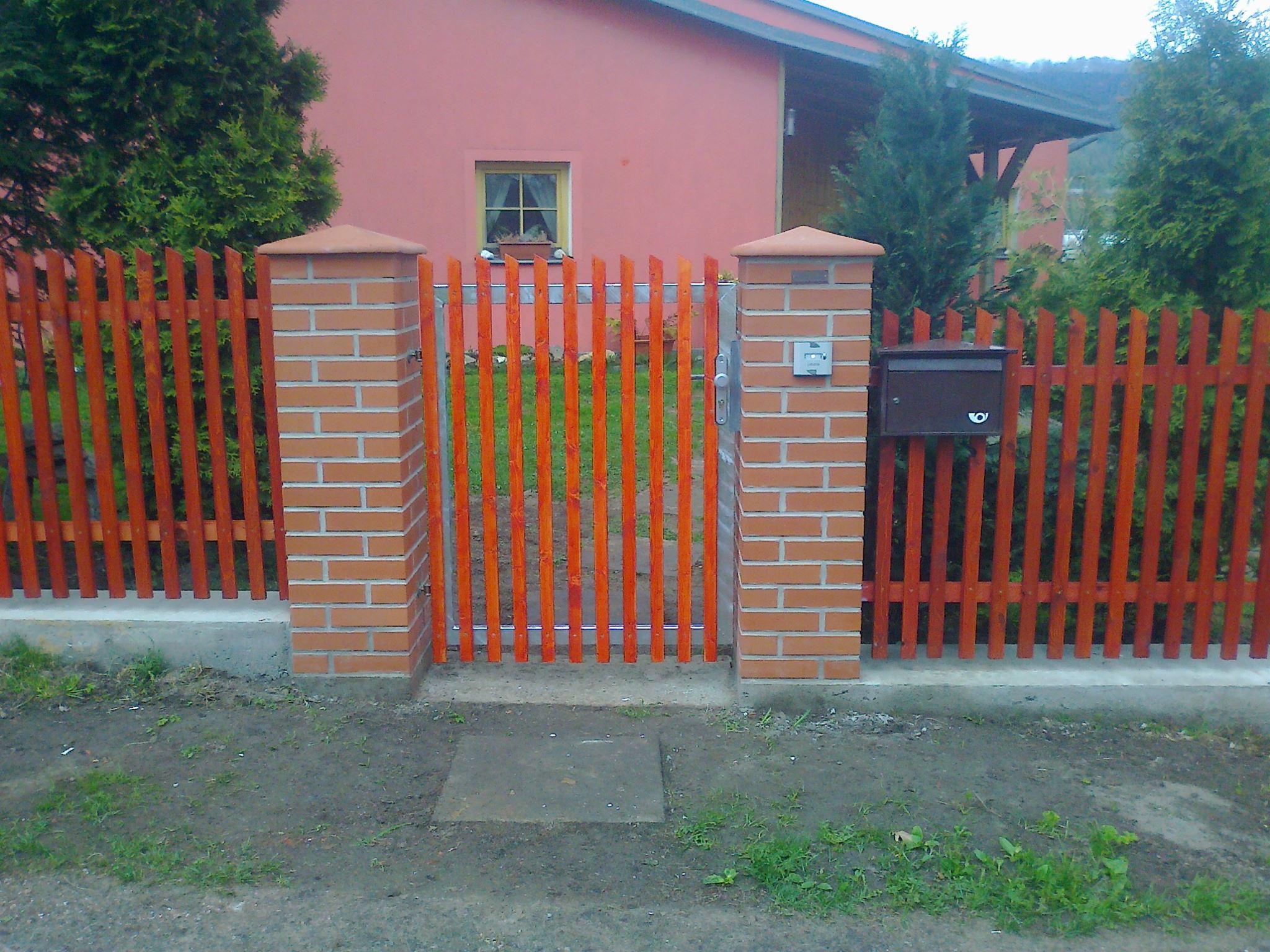 Stavba plotu 2014