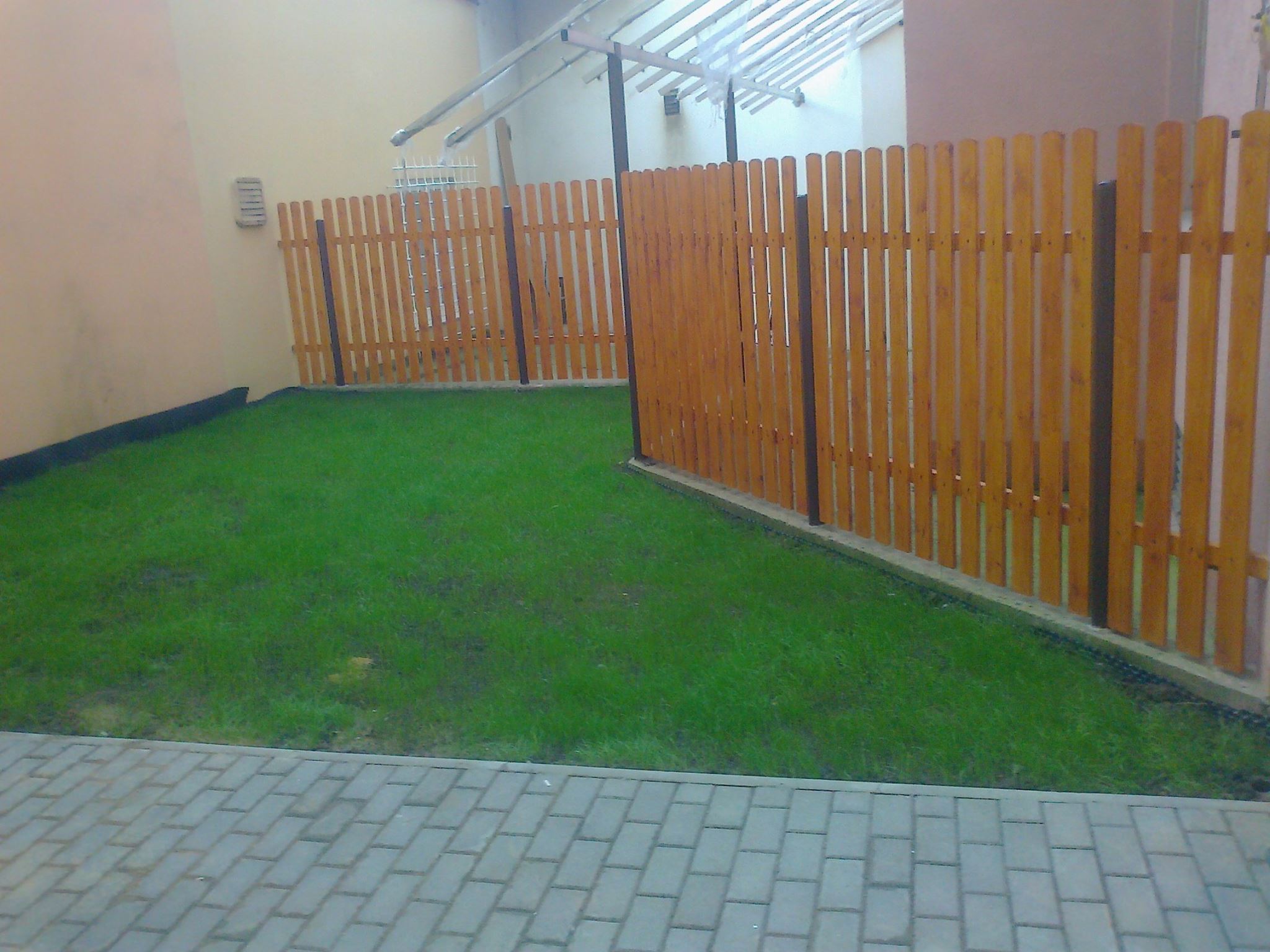 Stavba plotu 2016